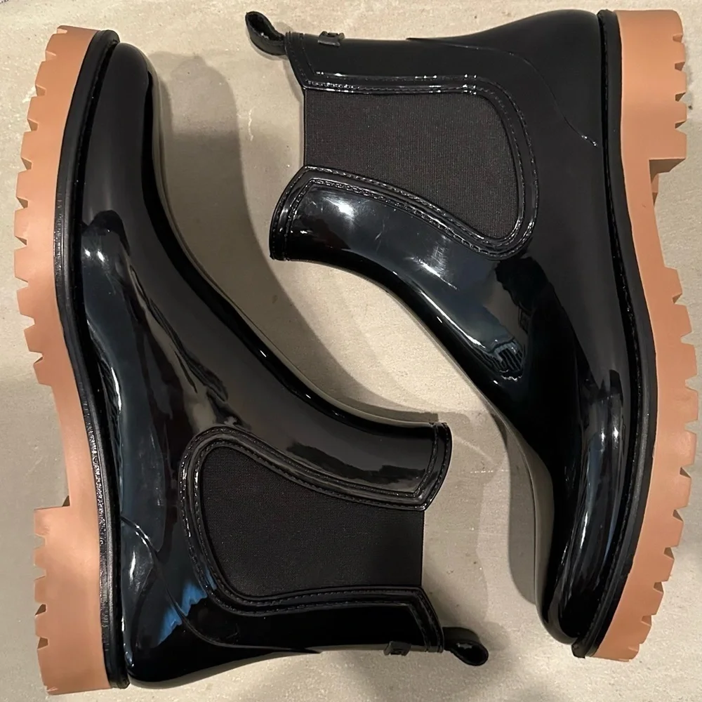 Vince Risa Gum Chelsea Boot Rainboot Glossy Black Slip On Women’s 10